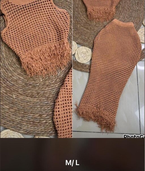 Robe en tricot avec franges