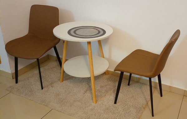 Set table et chaises moderne