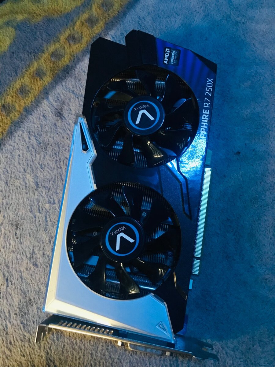 Graphics Card - AMD (SAPPHIRE R7 250X)