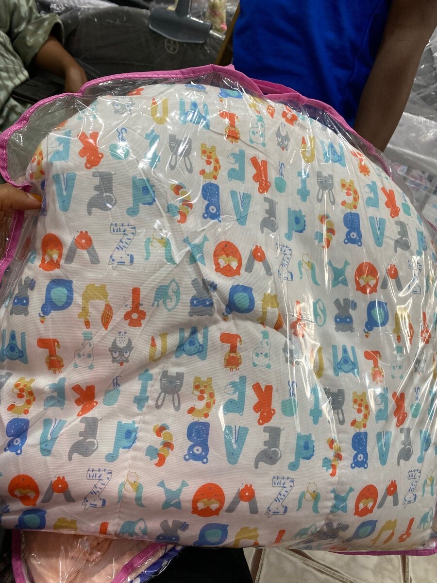 Moustiquaire de bébé