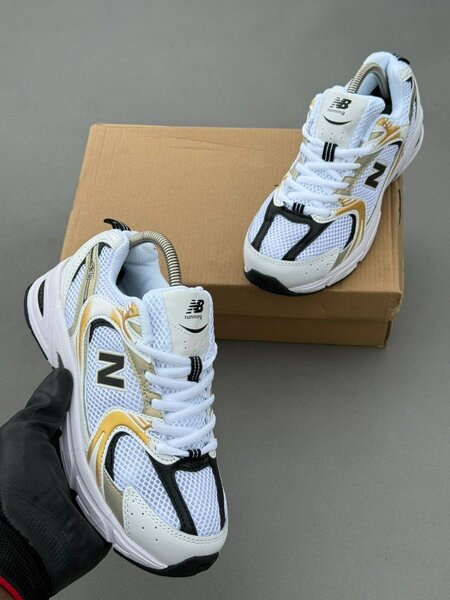 Chaussures de sport blanches