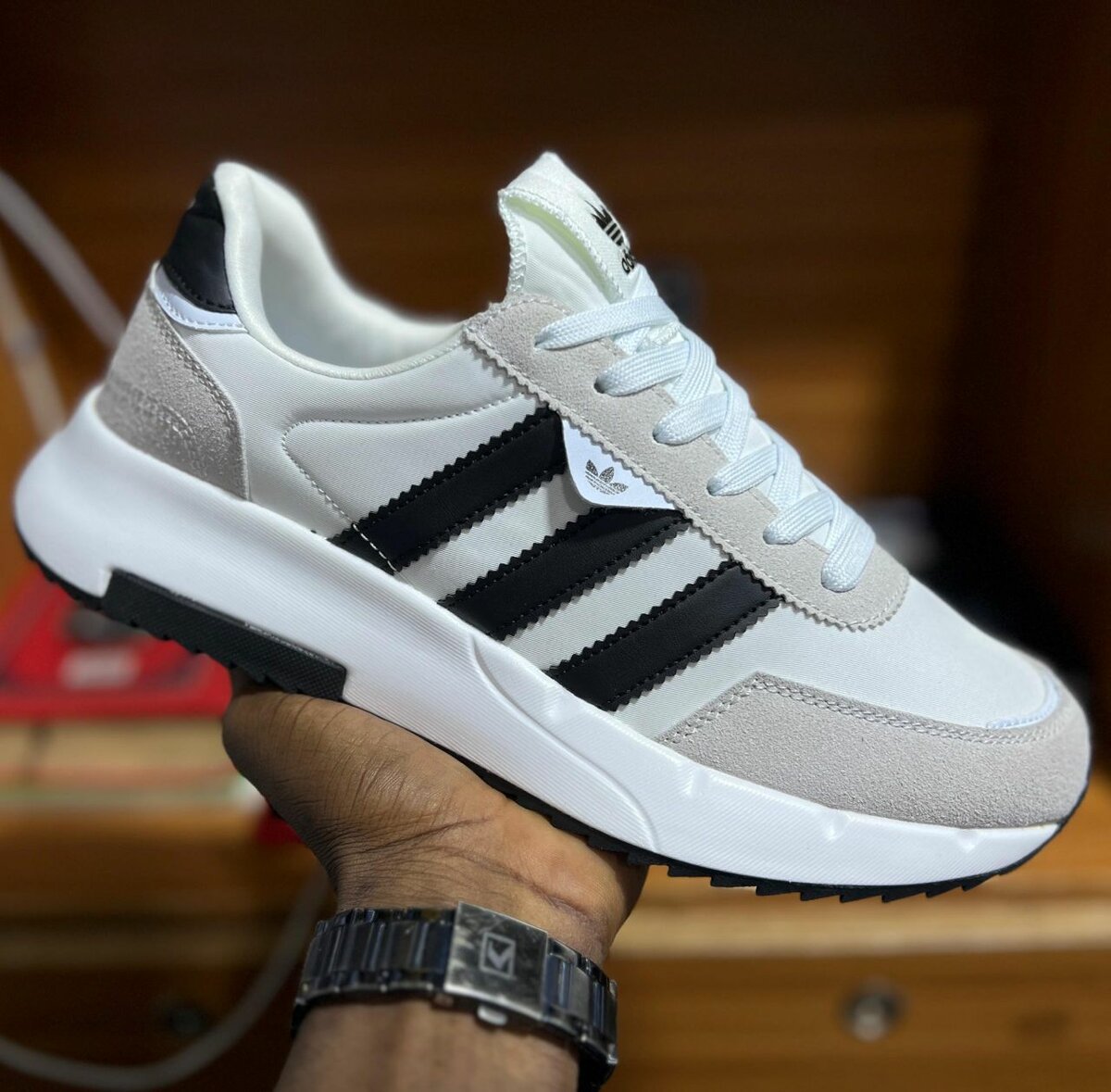 Chaussures adidas retropy f2