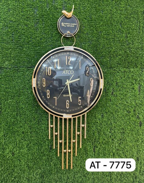 Wall clock 6677