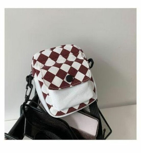 Sacoche à motif géométrique