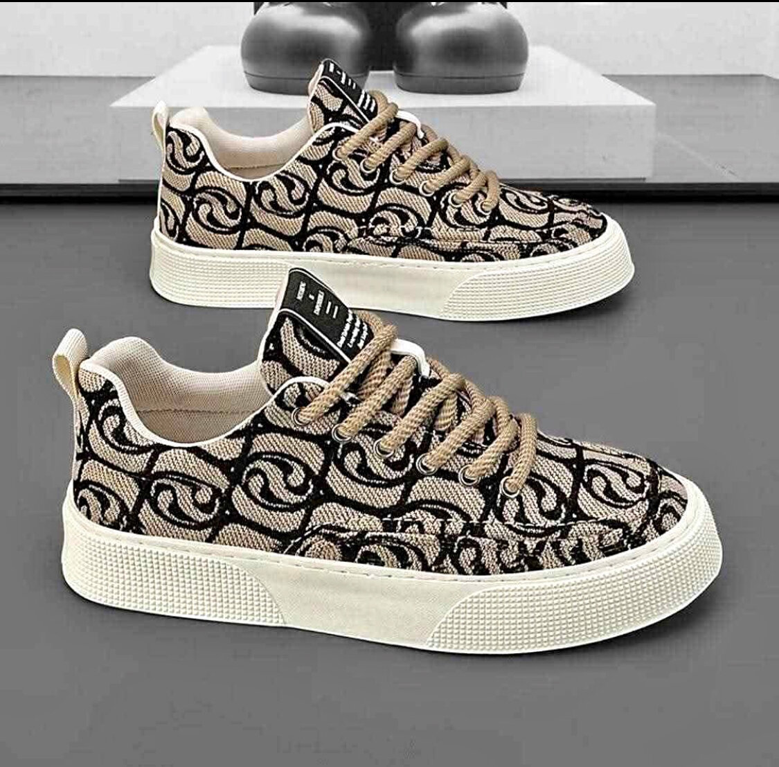 Baskets tendance en toile homme