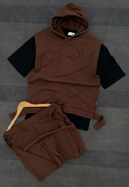 Ensemble sport décontracté