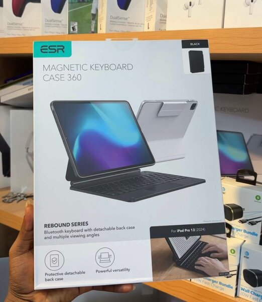 Magnetic keyboard Case for. iPad Pro M4 Available