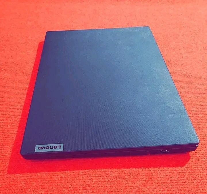 Ordinateur portable Lenovo