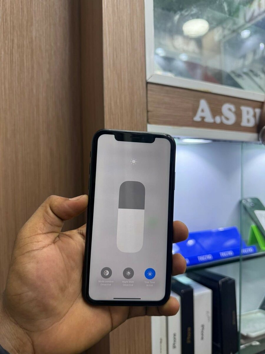 iPhone XR Noir Débloqué