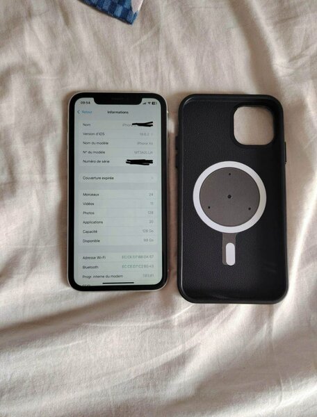 iPhone et Coque Magnétique