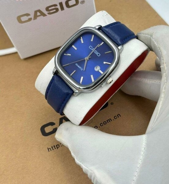 Montre Casio Quartz Bleu