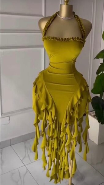 Robe soirée dos nu élégante