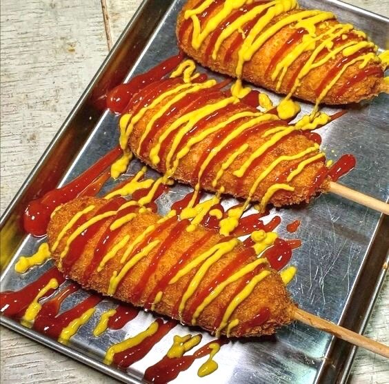 Délicieux corn dogs (5)