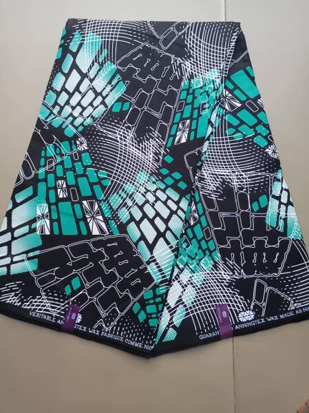 Fabric with a  print of 6 meters