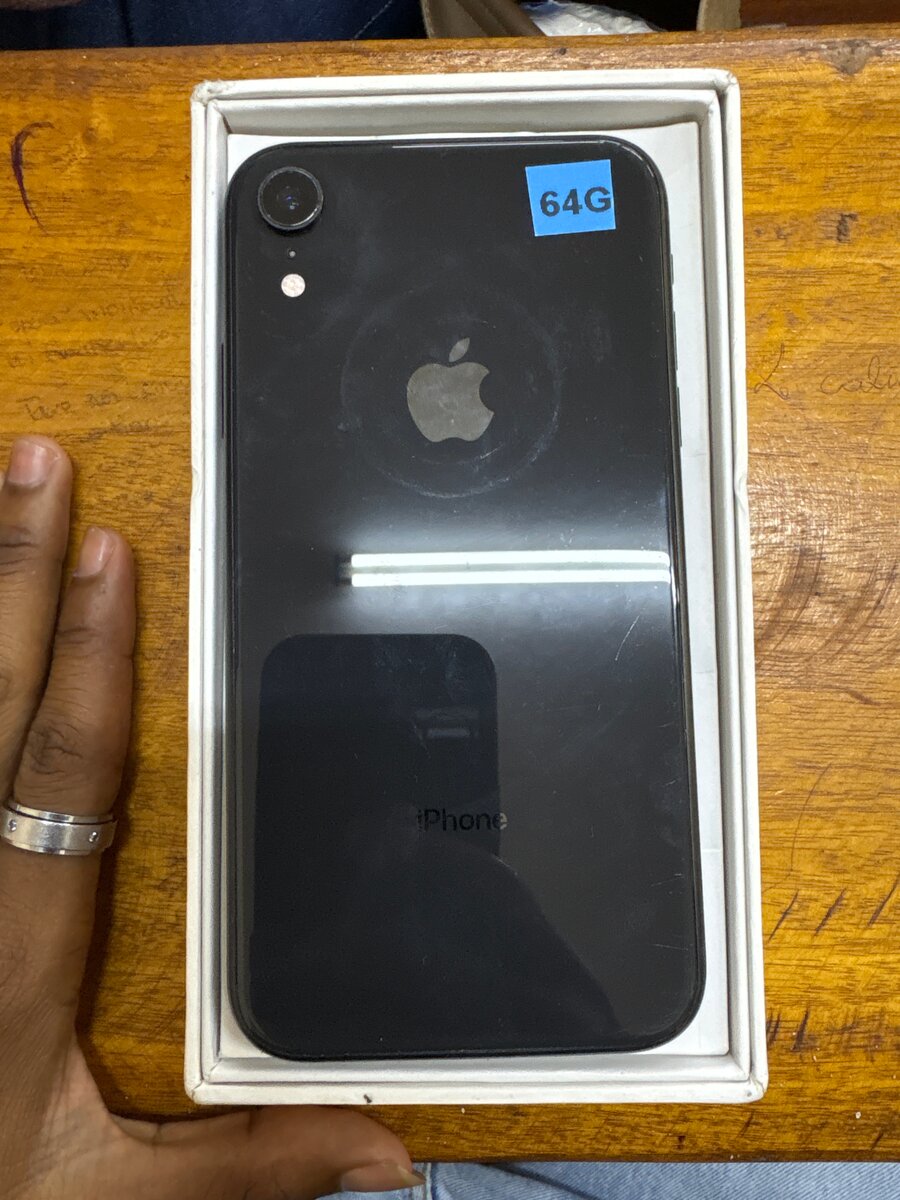 iPhone XR 64GB Noir