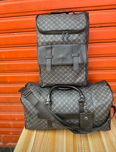 Ensemble sac à dos et sac de voyage élégant