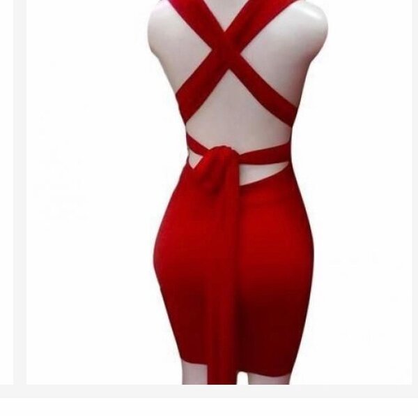 Robe Bandage Rouge Élégante