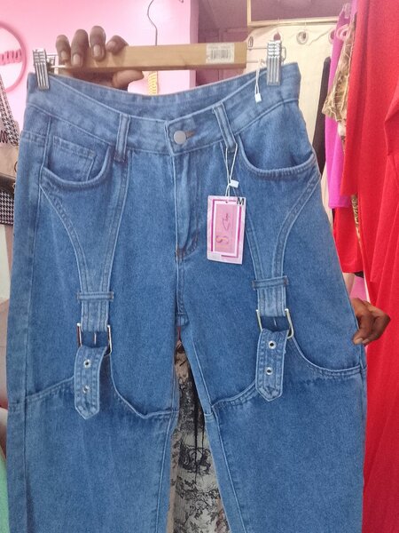 Robe Élégante à Boutons