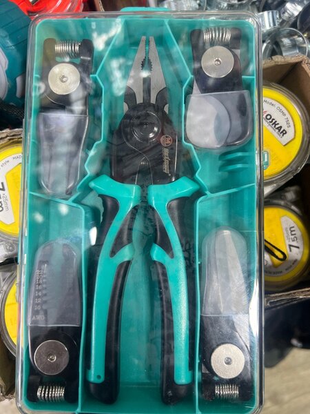 плоскогубцы