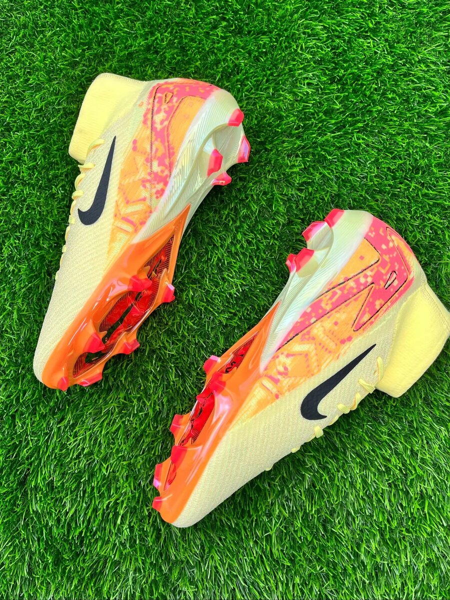 Nike Mercurial Superfly 10 Elite'Kylian Mbappé' football boo