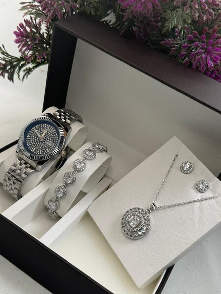 Watch set for ladies