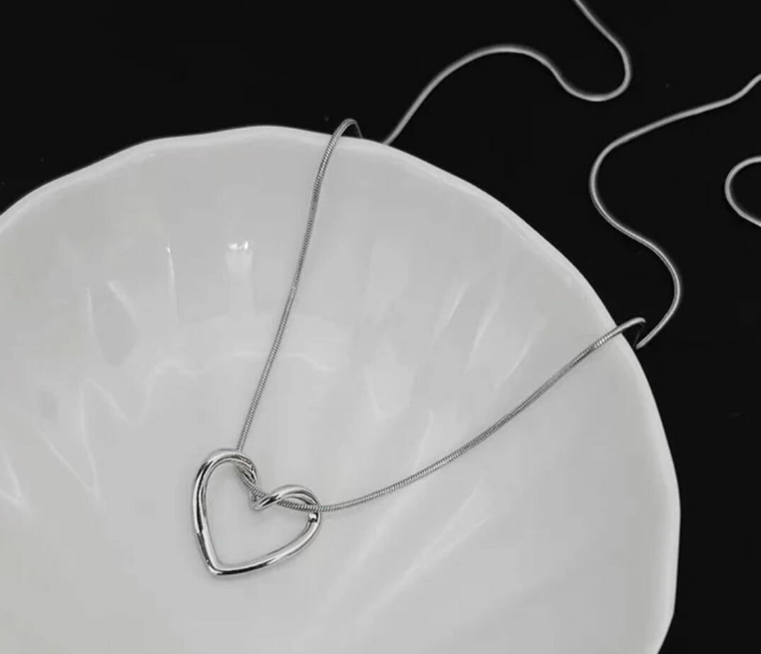 Chain with pendent Silver