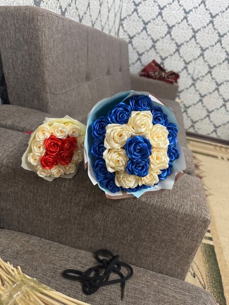 Атласные цветы