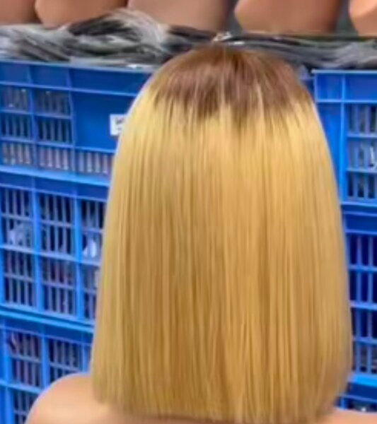 Perruque bob blonde