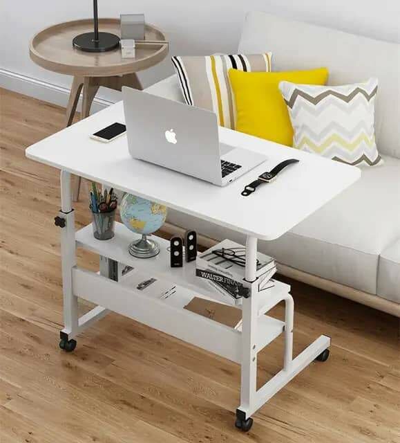 TABLE BUREAU AJUSTABLE AVEC ROULETTES