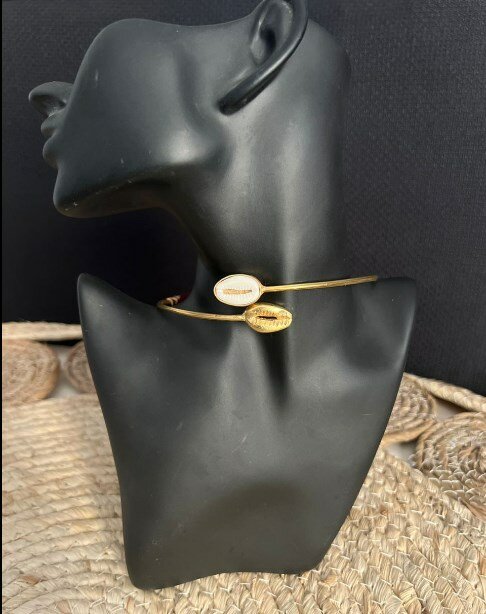 𝐂𝐨𝐥𝐥𝐢𝐞𝐫