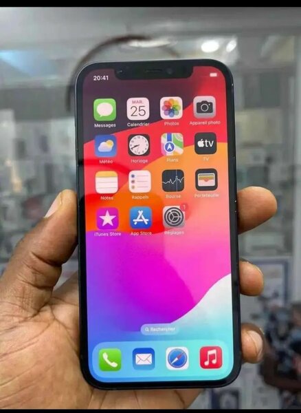 iPhone 12 simple 128GB Noir