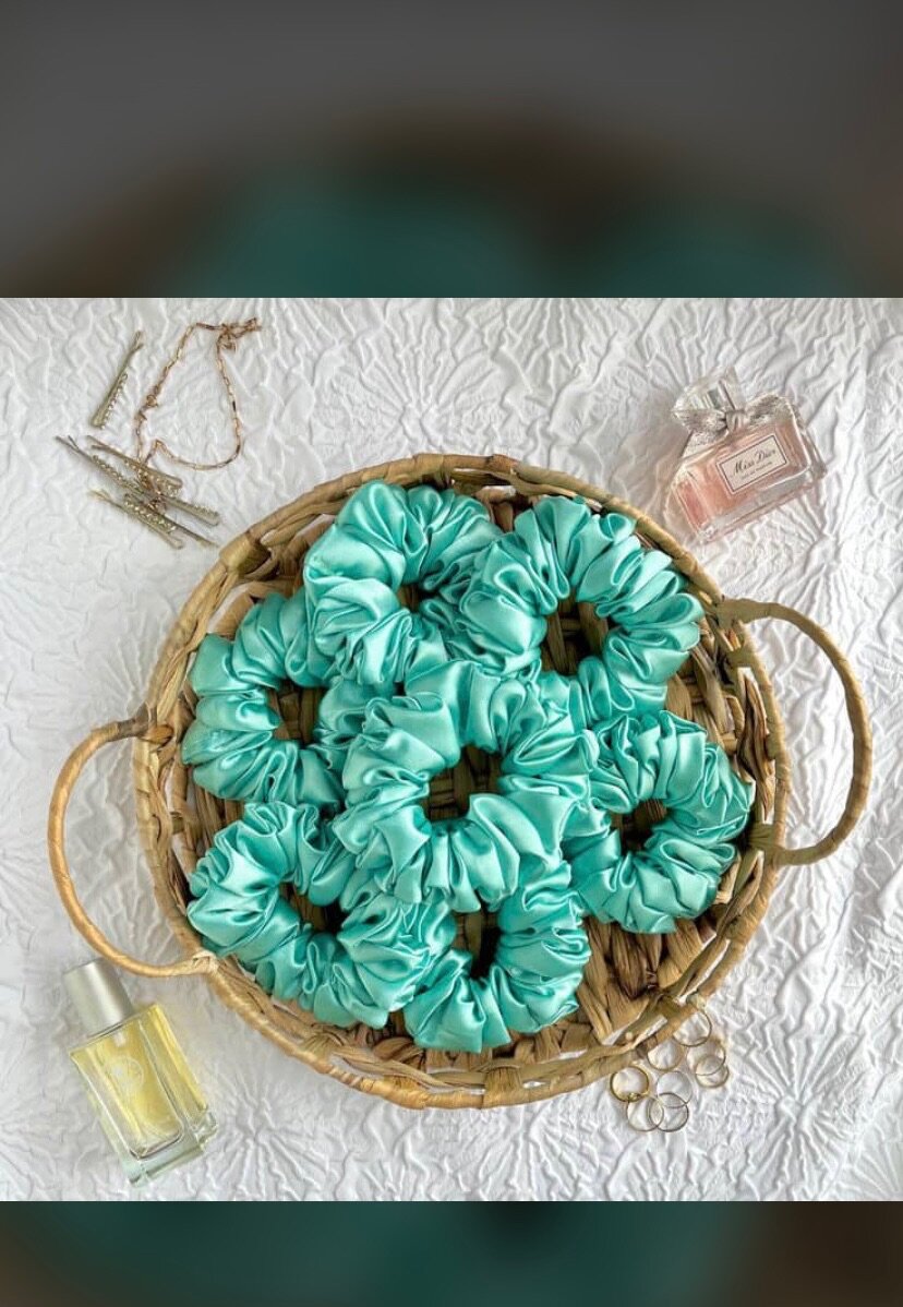 Scrunhies (hair band )