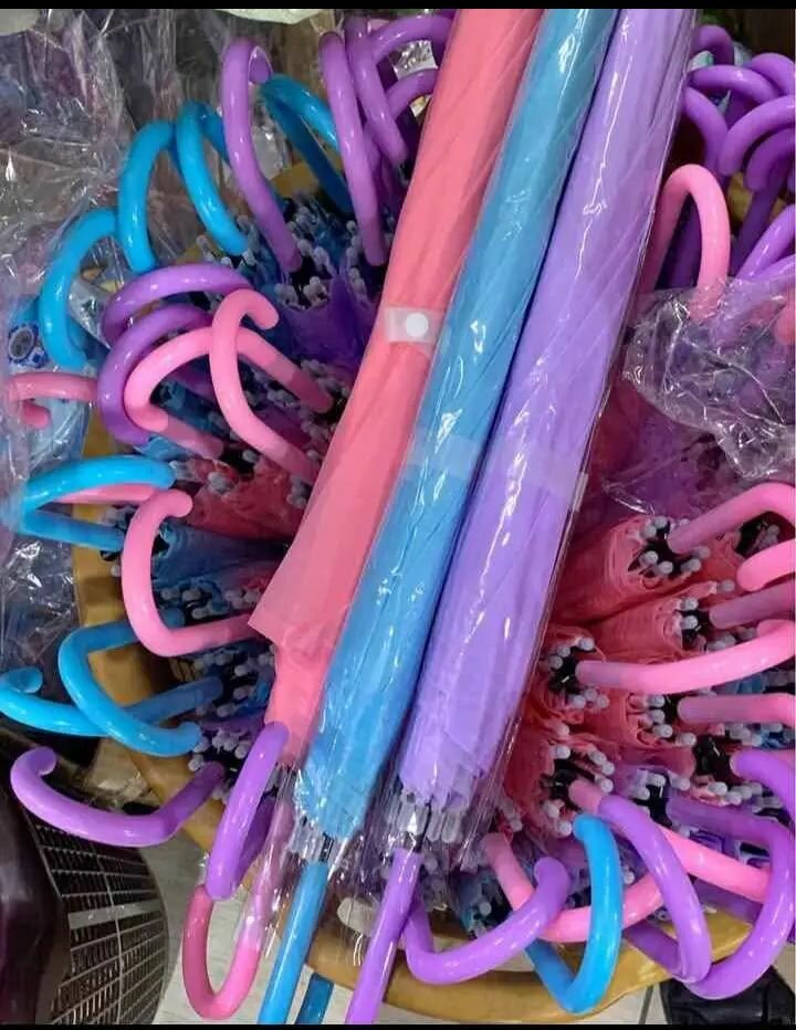 Parapluies colorés pour enfants