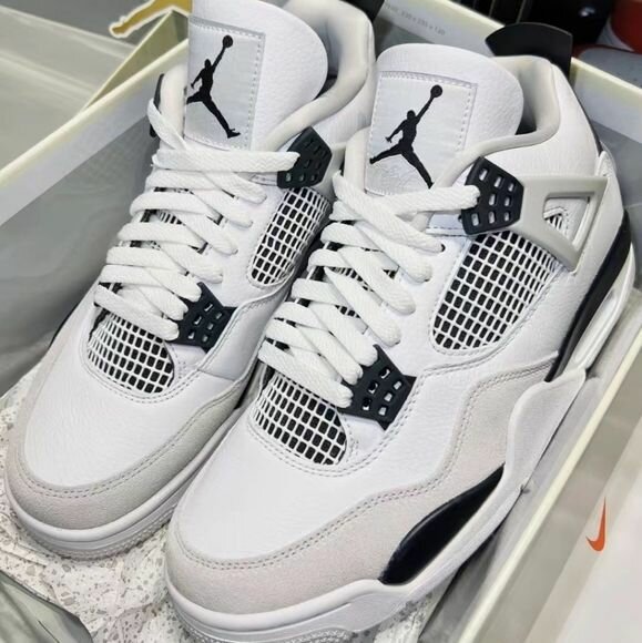 Nike Jordan 4