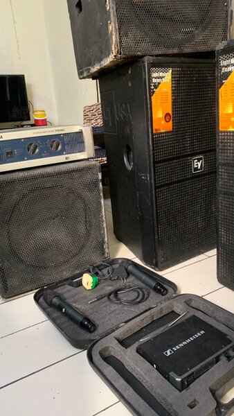 Enceintes Amplifiées Pro Audio