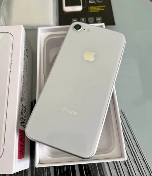 iPhone 8 plus 64GB