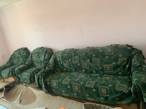 Диван и два кресла