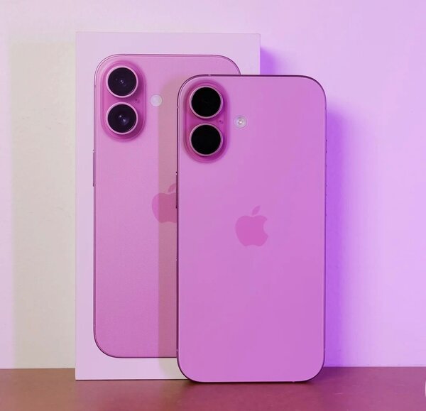 iPhone 16 simple