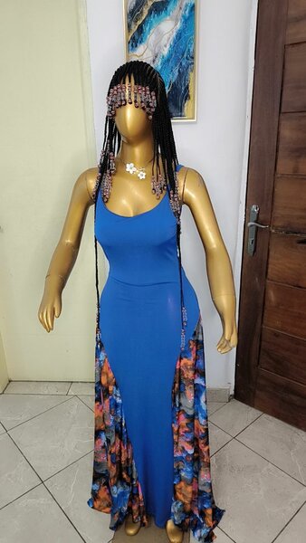 Robe longue sans manches élégante