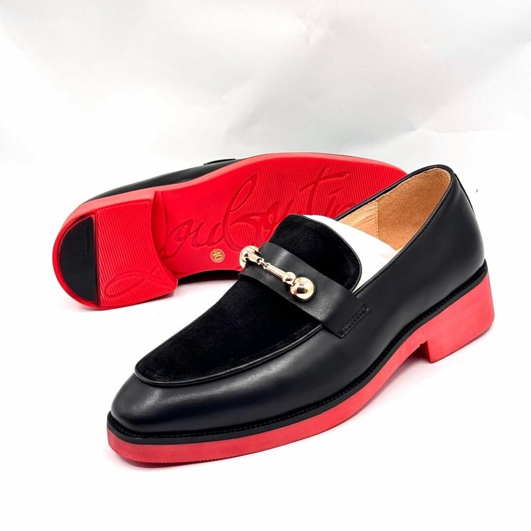 CHRISTIAN LOUBOUTIN CLASSIC SHOE