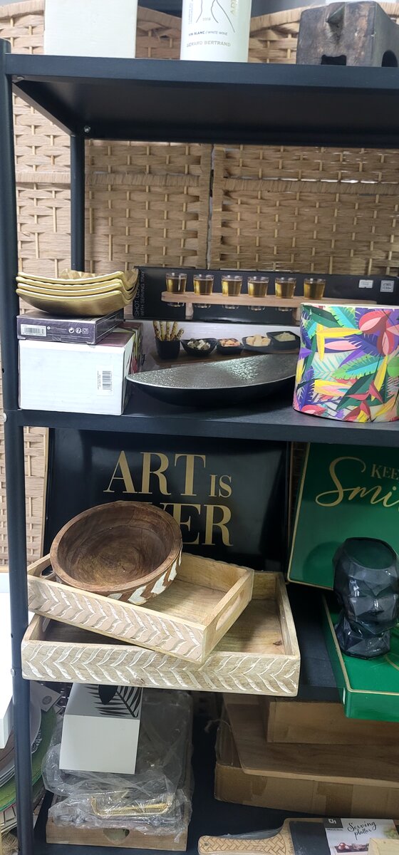 Plateau en bois artisanal