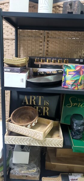 Plateau en bois artisanal