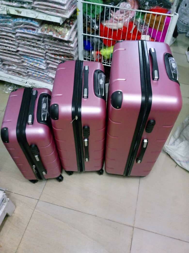 Suitcases (set of 3)