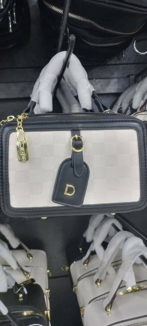 Sac à main élégant en cuir