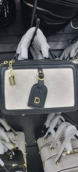 Sac à main élégant en cuir