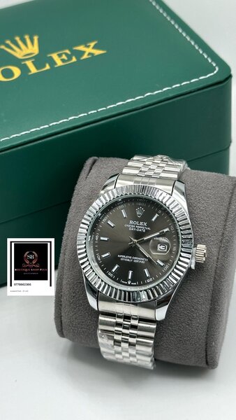 Montre rolex avec accessoires