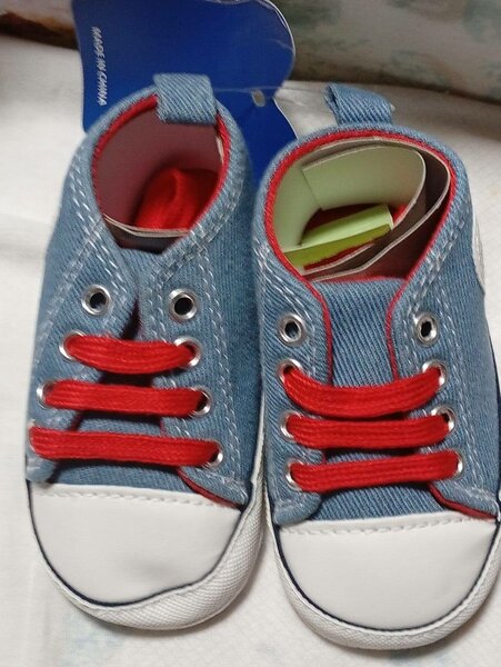 Chaussures bébé denim rouge