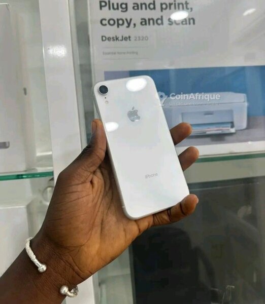 iPhone XR blanc 128GB