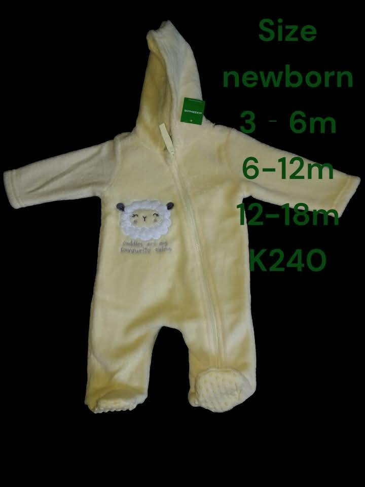 Jumpsuit for newborns, insulated velour