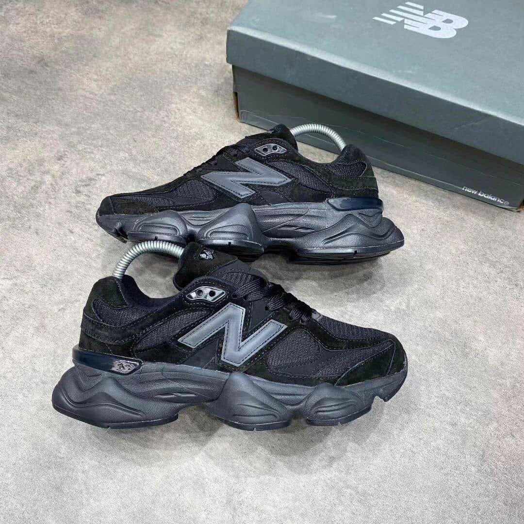 NEW BALANCE CLASSIC